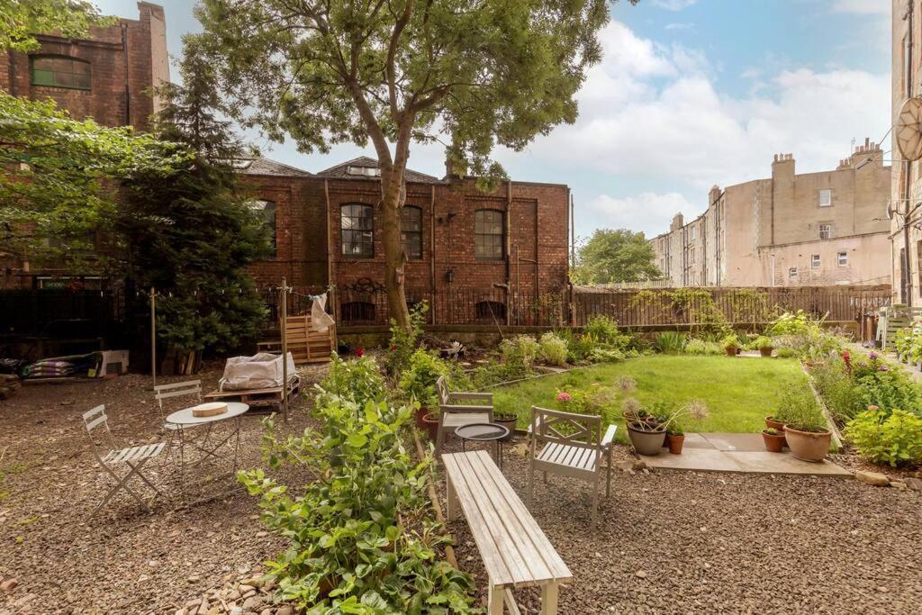 Castle Views! Stylish 2bd Flat, Sleeps 4 Appartement EDI